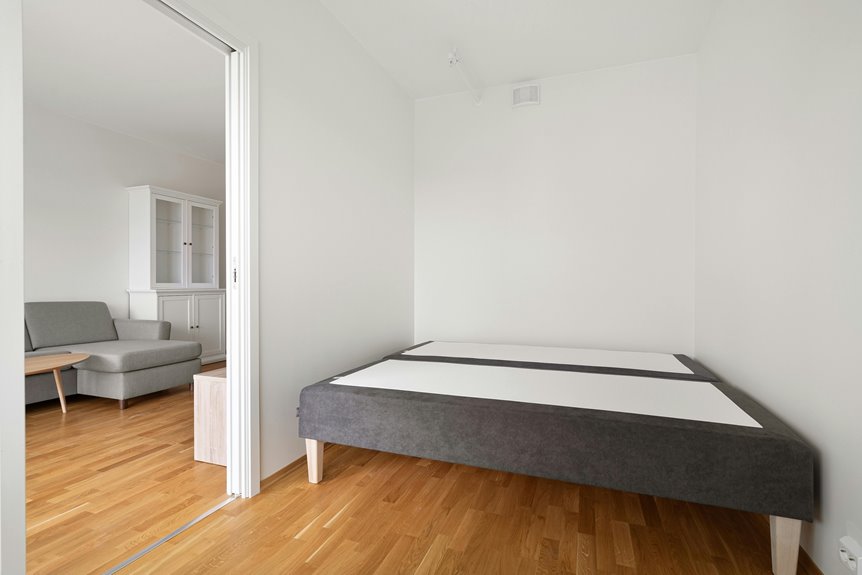 legal requirements for living room bedroom use